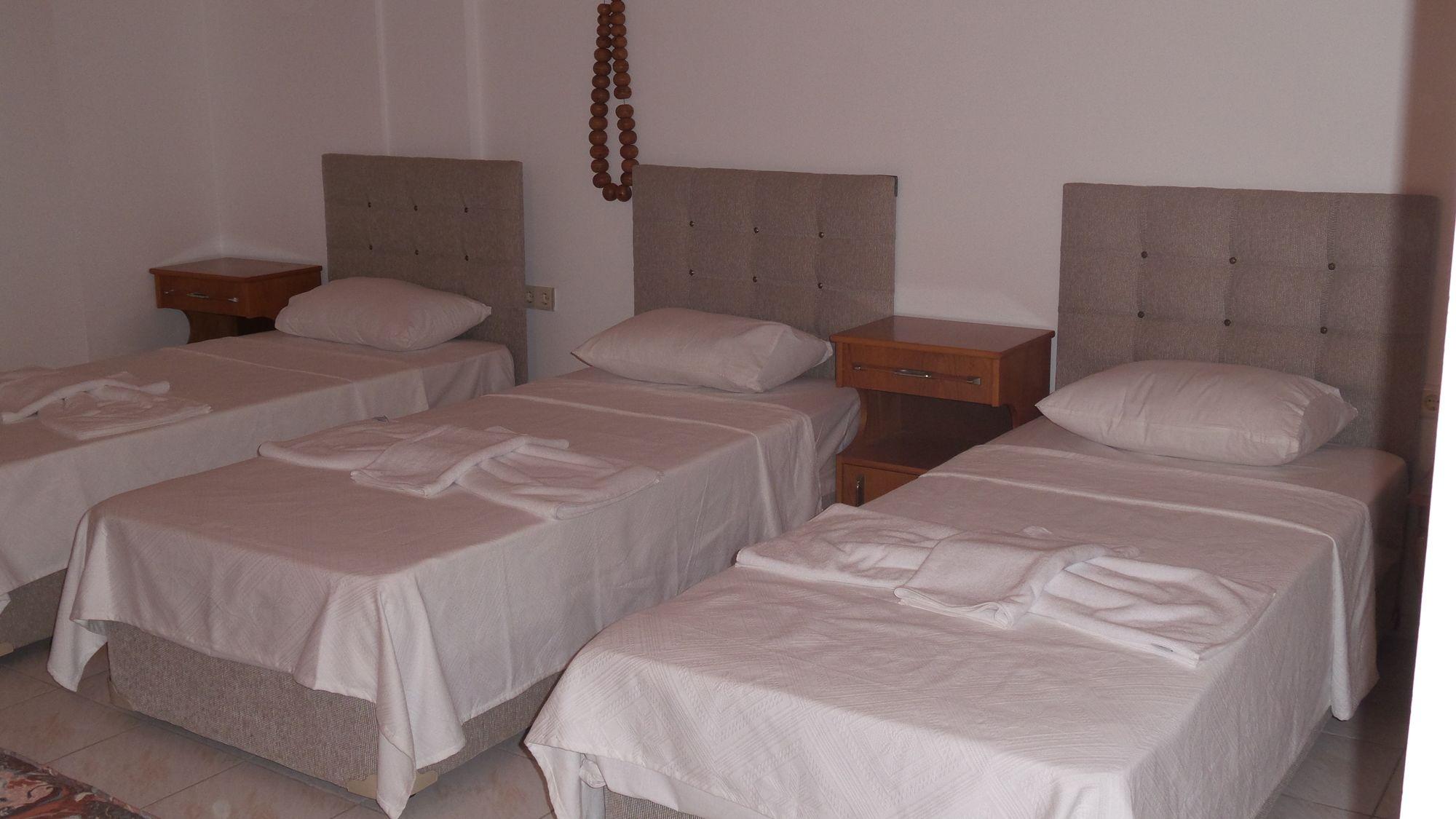 Ali Baba'S House Bed & Breakfast Селчук Екстериор снимка