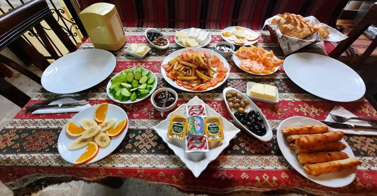 Ali Baba'S House Bed & Breakfast Селчук Екстериор снимка
