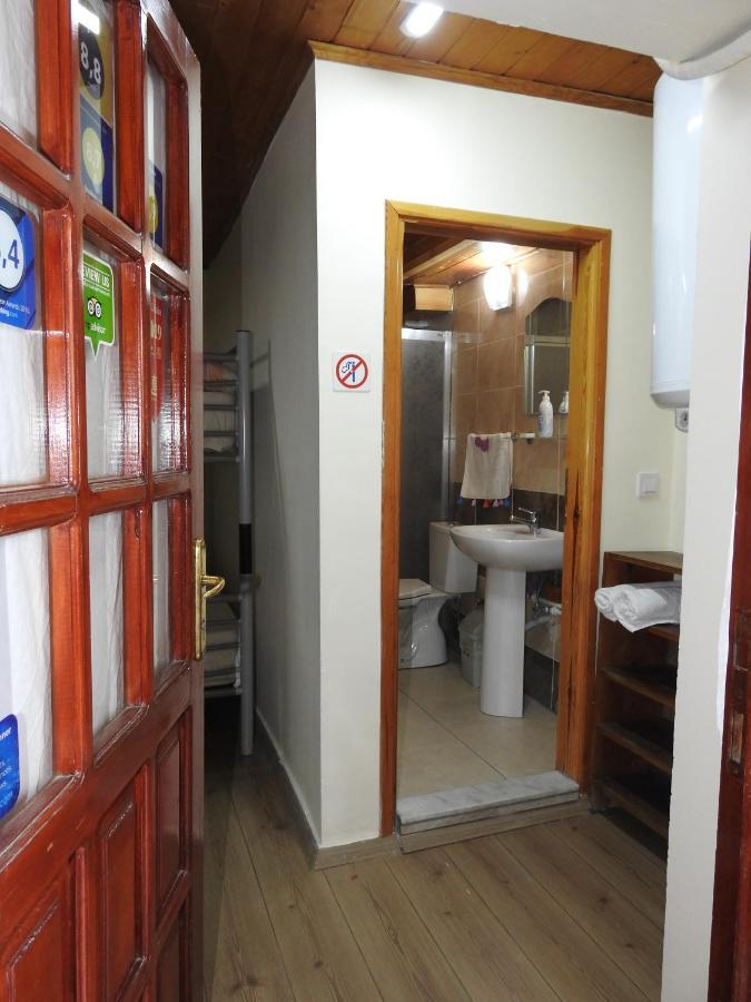 Ali Baba'S House Bed & Breakfast Селчук Екстериор снимка