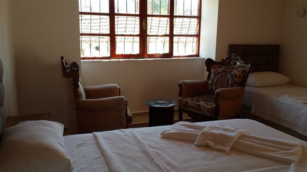 Ali Baba'S House Bed & Breakfast Селчук Екстериор снимка