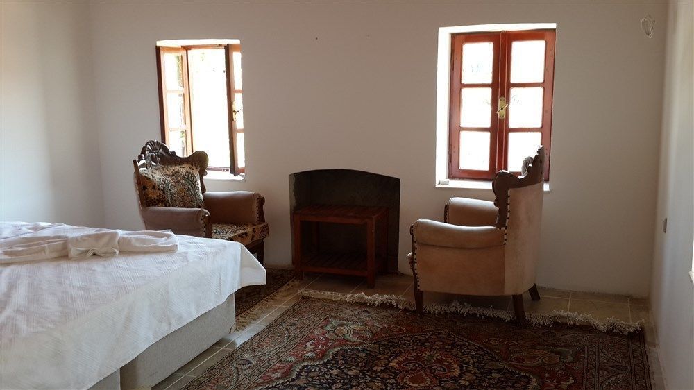 Ali Baba'S House Bed & Breakfast Селчук Екстериор снимка